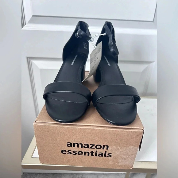 NWT | Amazon Essentials | Classic Black Heeled  Sandals | Size 8W - Picture 4 of 5